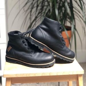 KEEN Women’s Black Lace-Up Sample Boots (NEW)